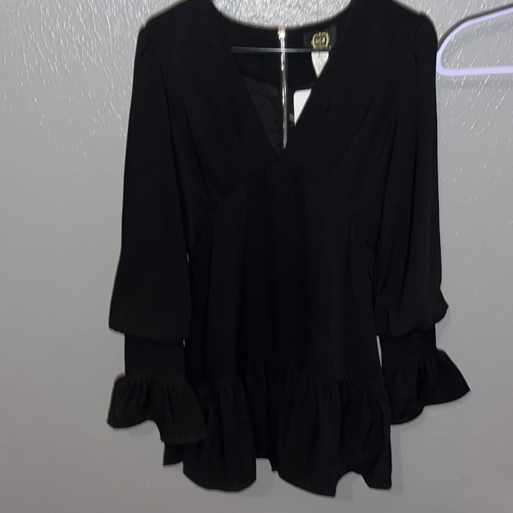 ❤️SOLD❤️ Black Dress